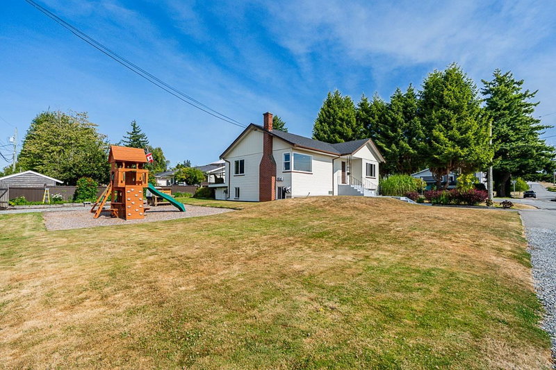 1033 Cypress Street, White Rock, V4B 4H1 | Image 2