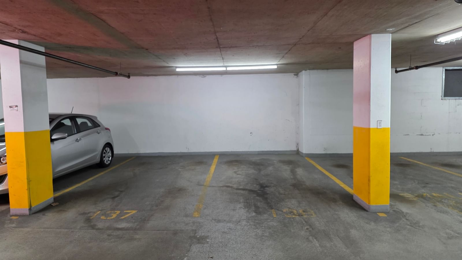 Listing Image 21
