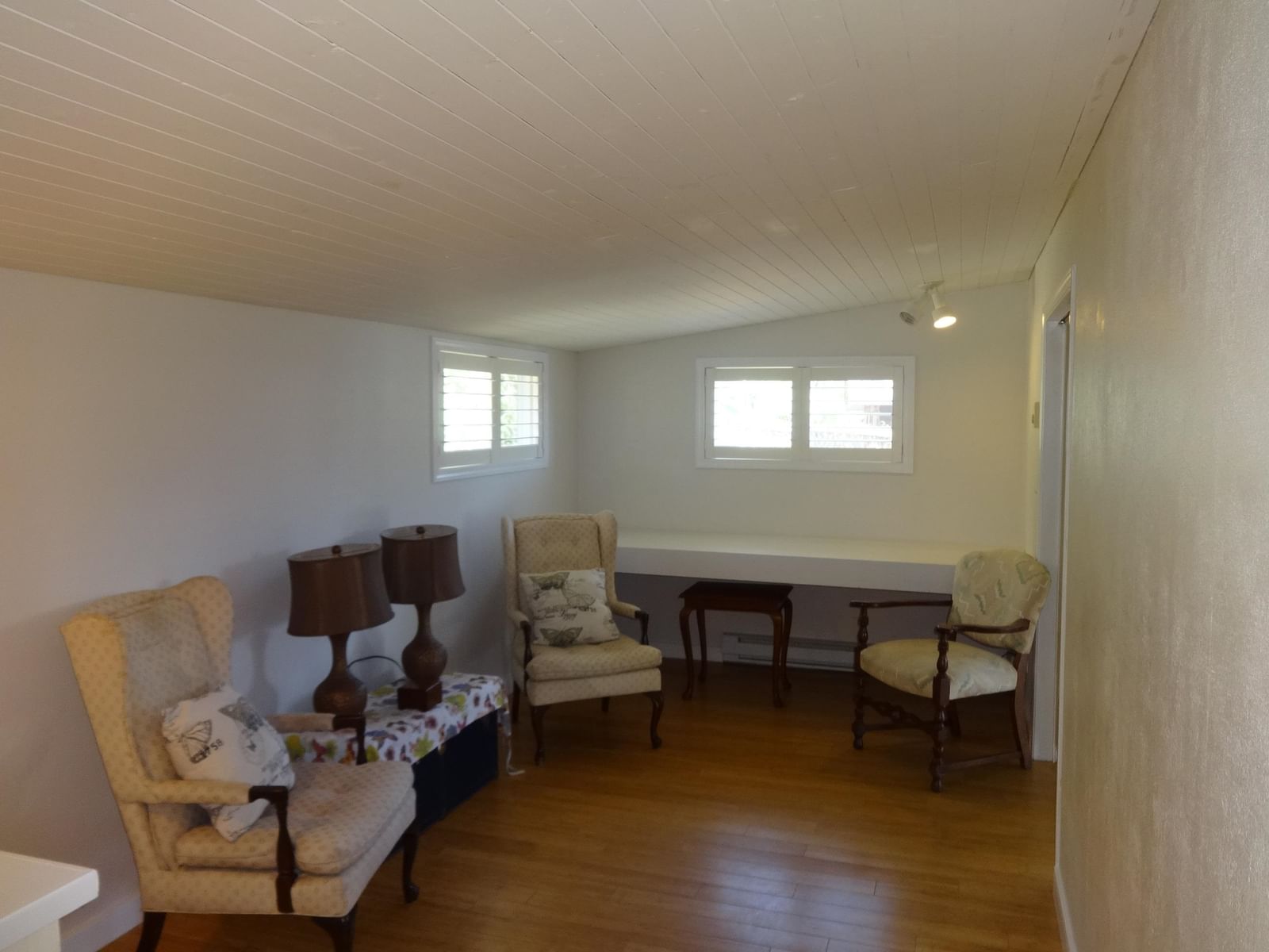 Listing Image 18