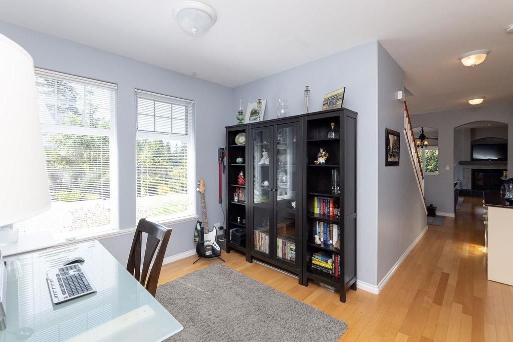 Listing Image 20