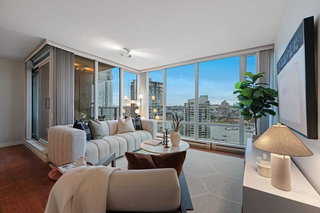 2805 - 583 Beach Crescent