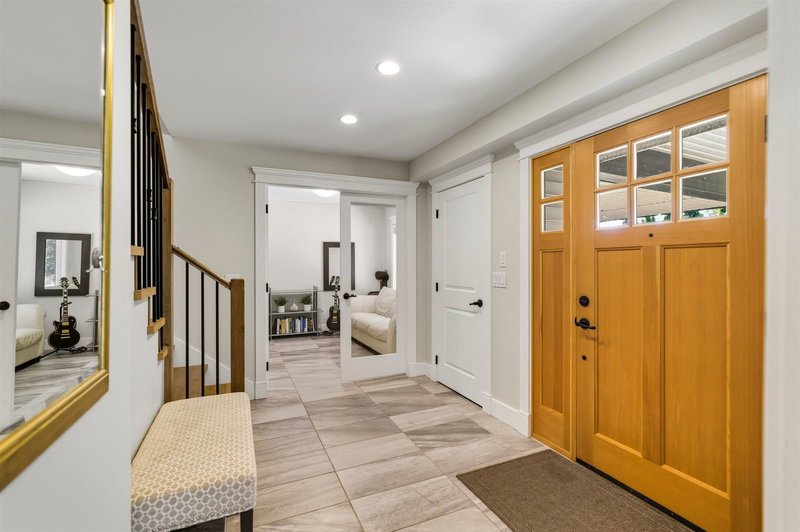 884 Wellington Drive, North Vancouver, V7K 1K7 | Image 3