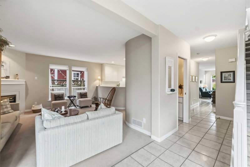 886 Lee Street, White Rock, V4B 4N6 | Image 3