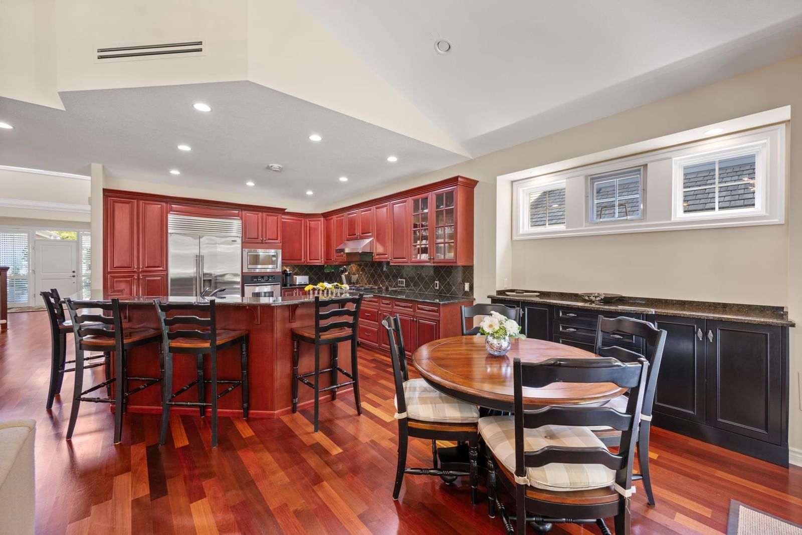 Listing Image 13