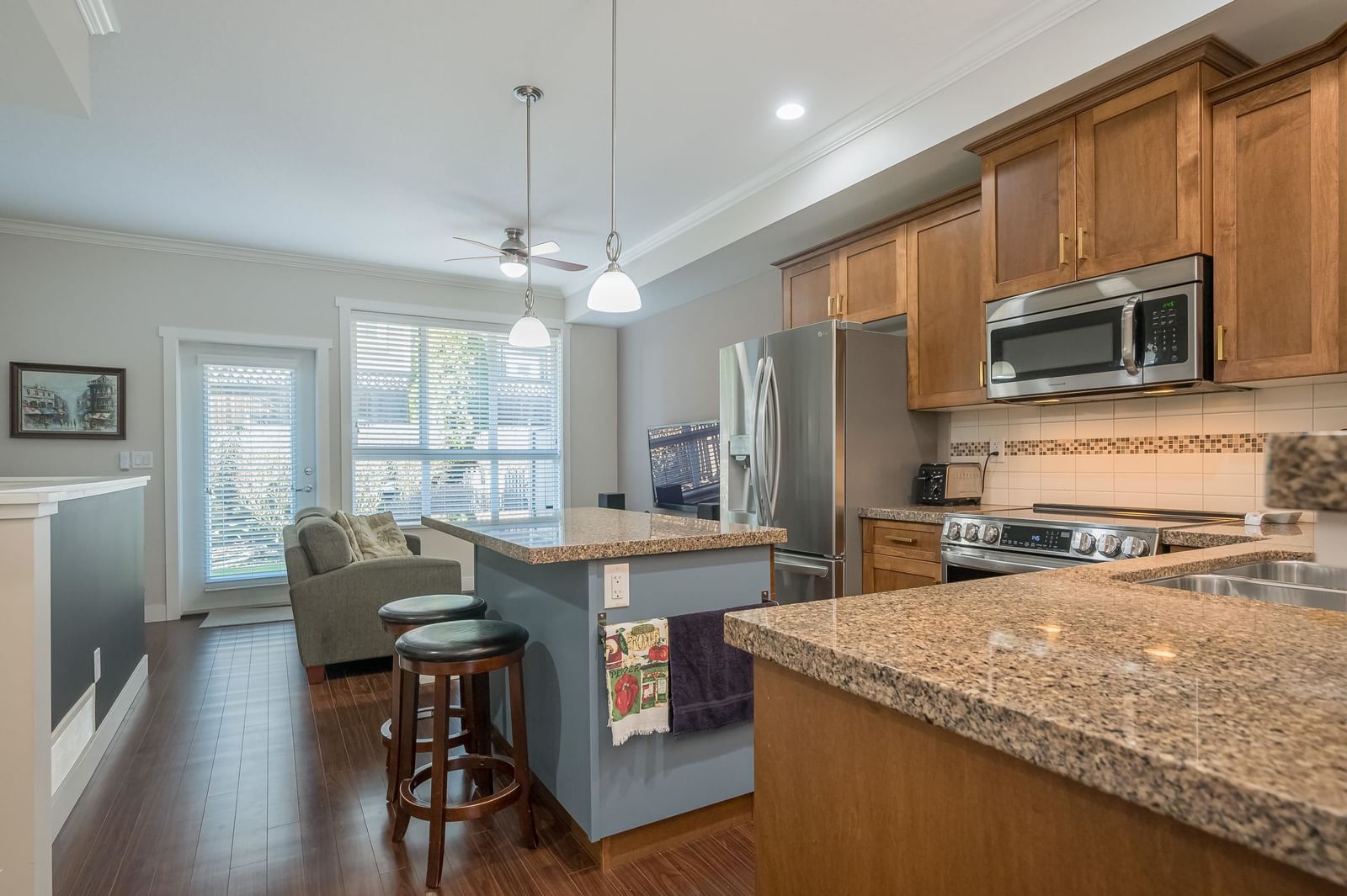 Listing Image 15