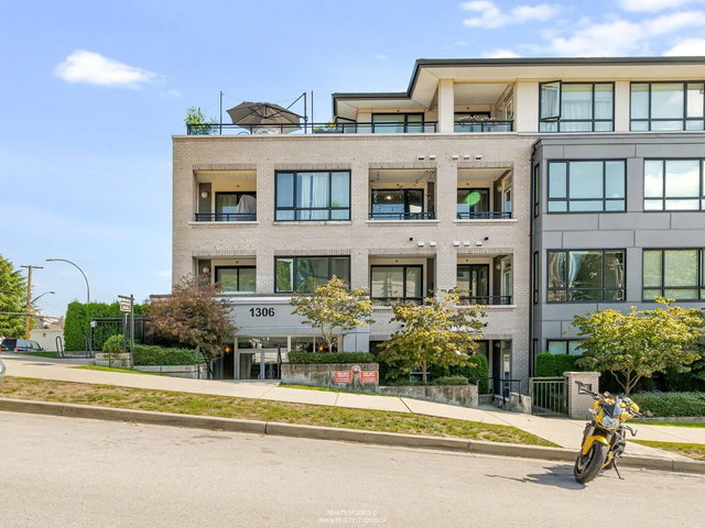 PH-08 - 1306 Fifth Avenue