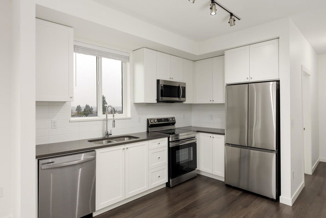 526 - 15738 85th Avenue