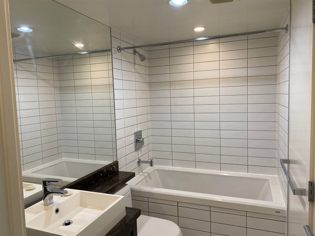 211 - 4818 Eldorado Mews