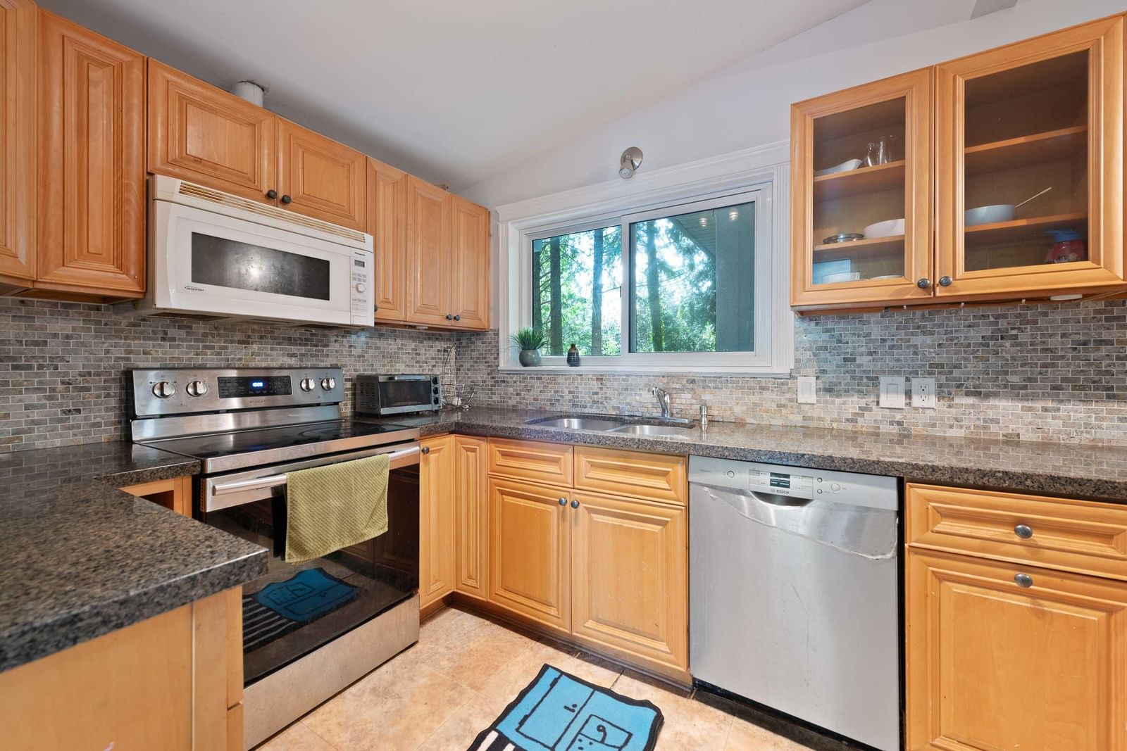 Listing Image 14