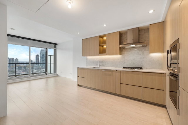 1412 - 4720 Lougheed Highway