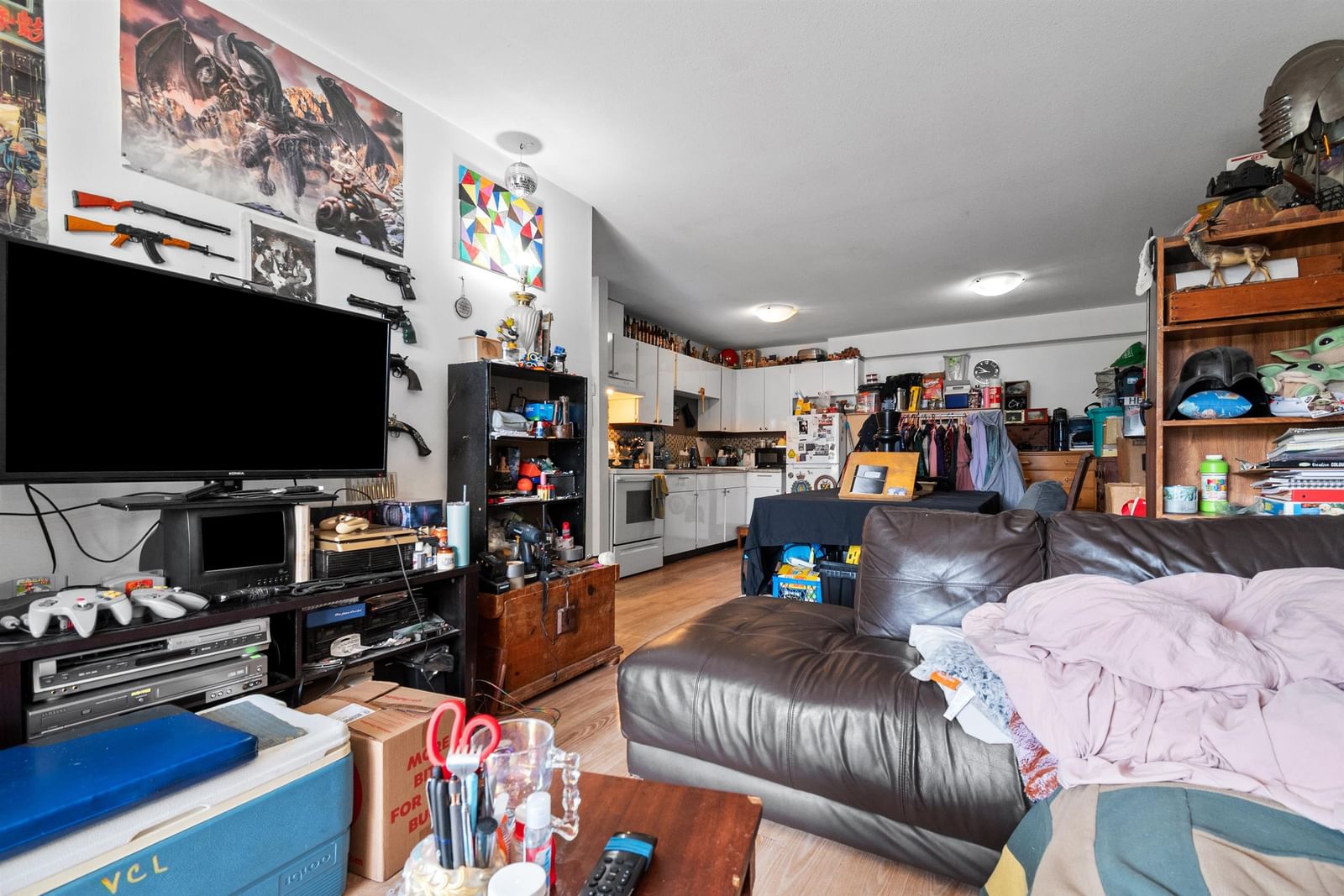Listing Image 17