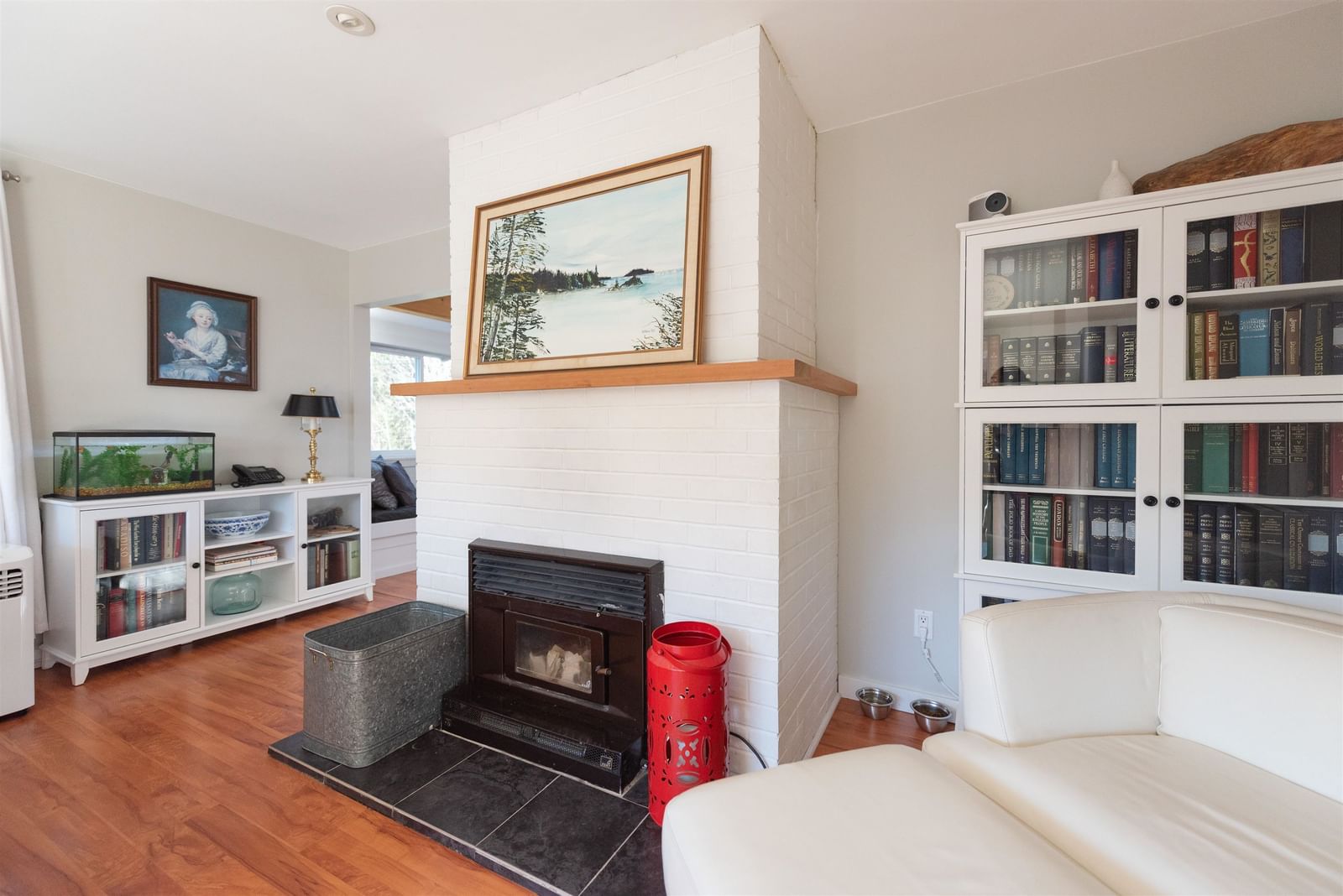 Listing Image 13
