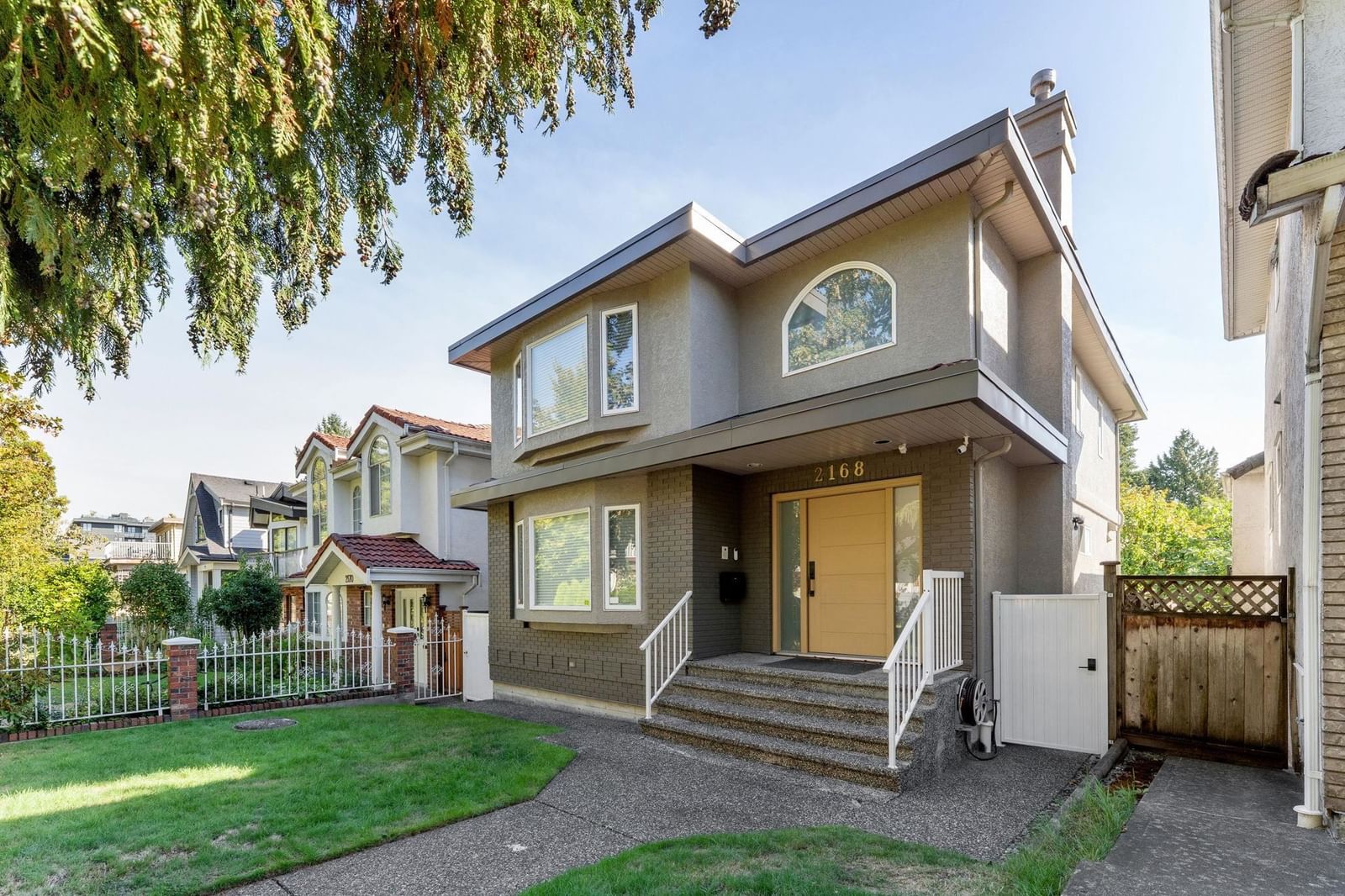 Listing Image 1
