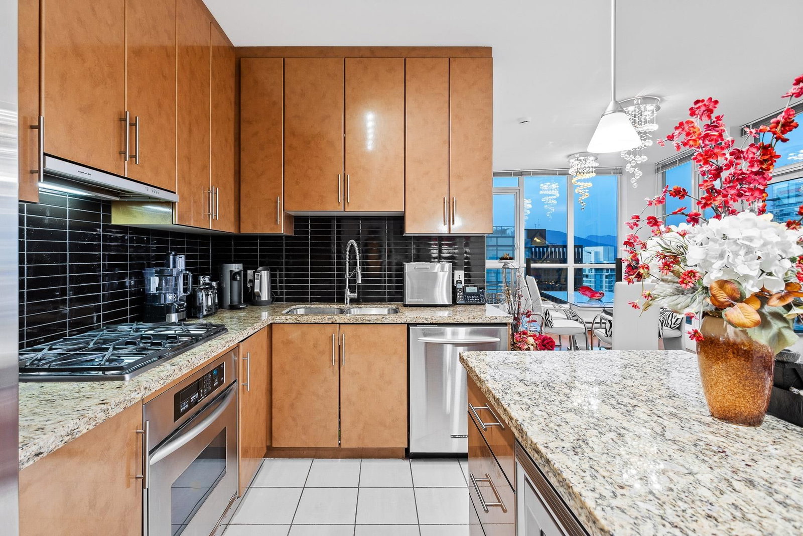 Listing Image 13