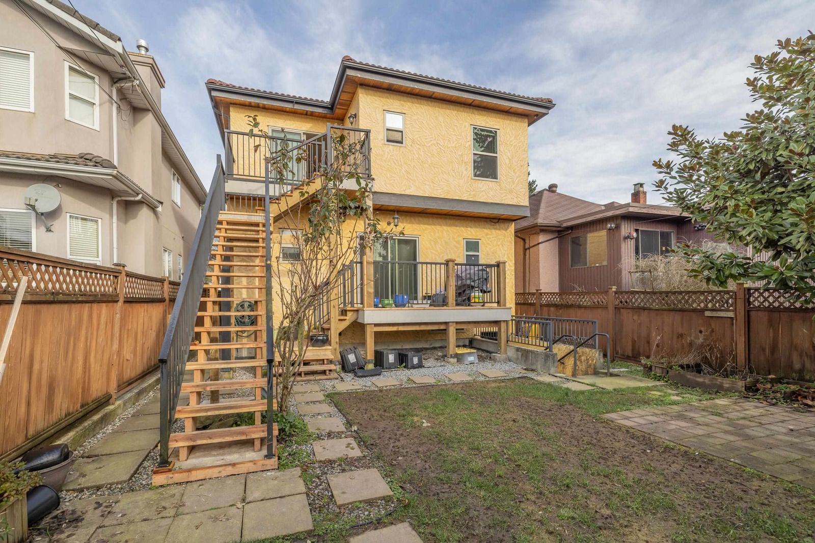 Listing Image 19