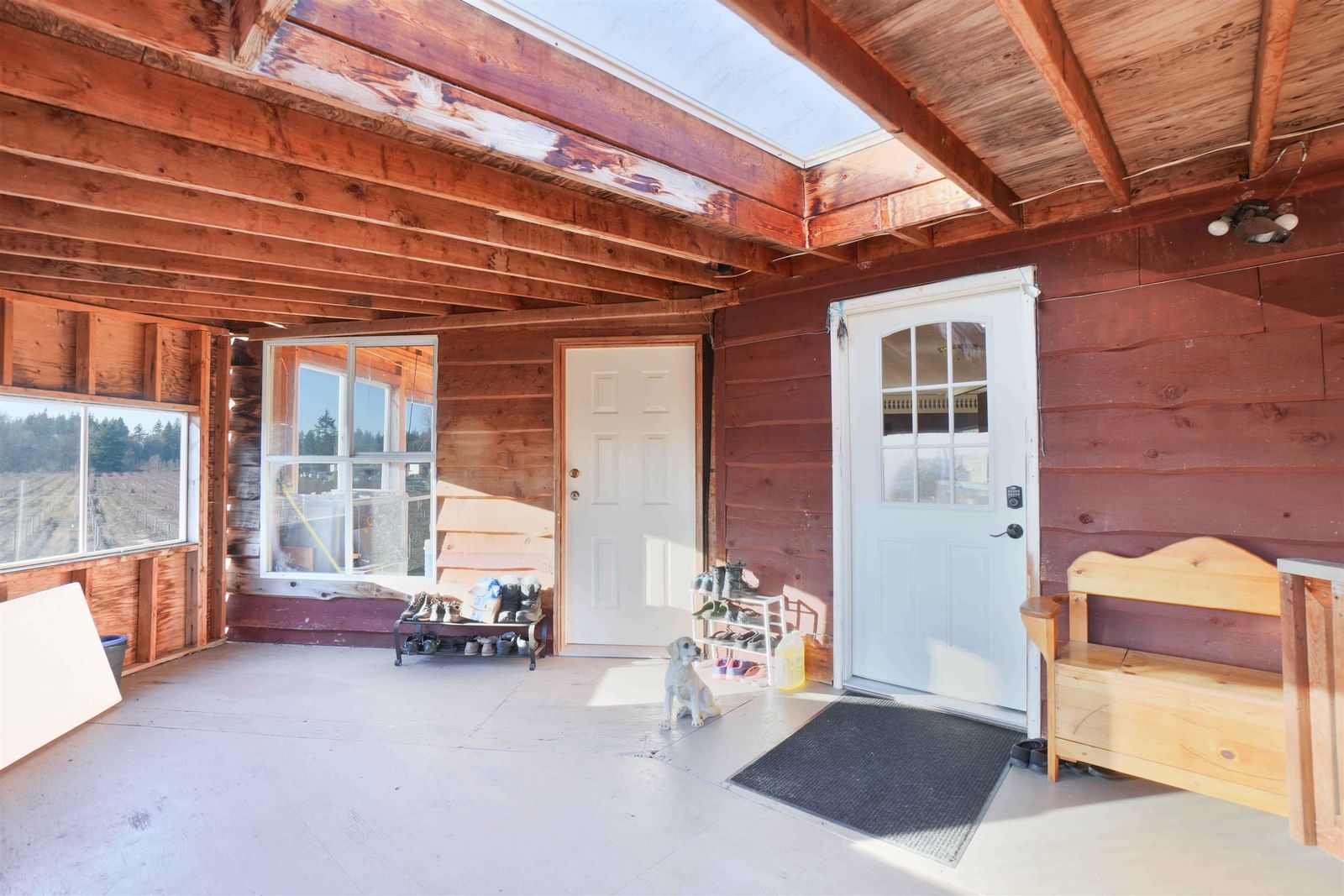 Listing Image 6