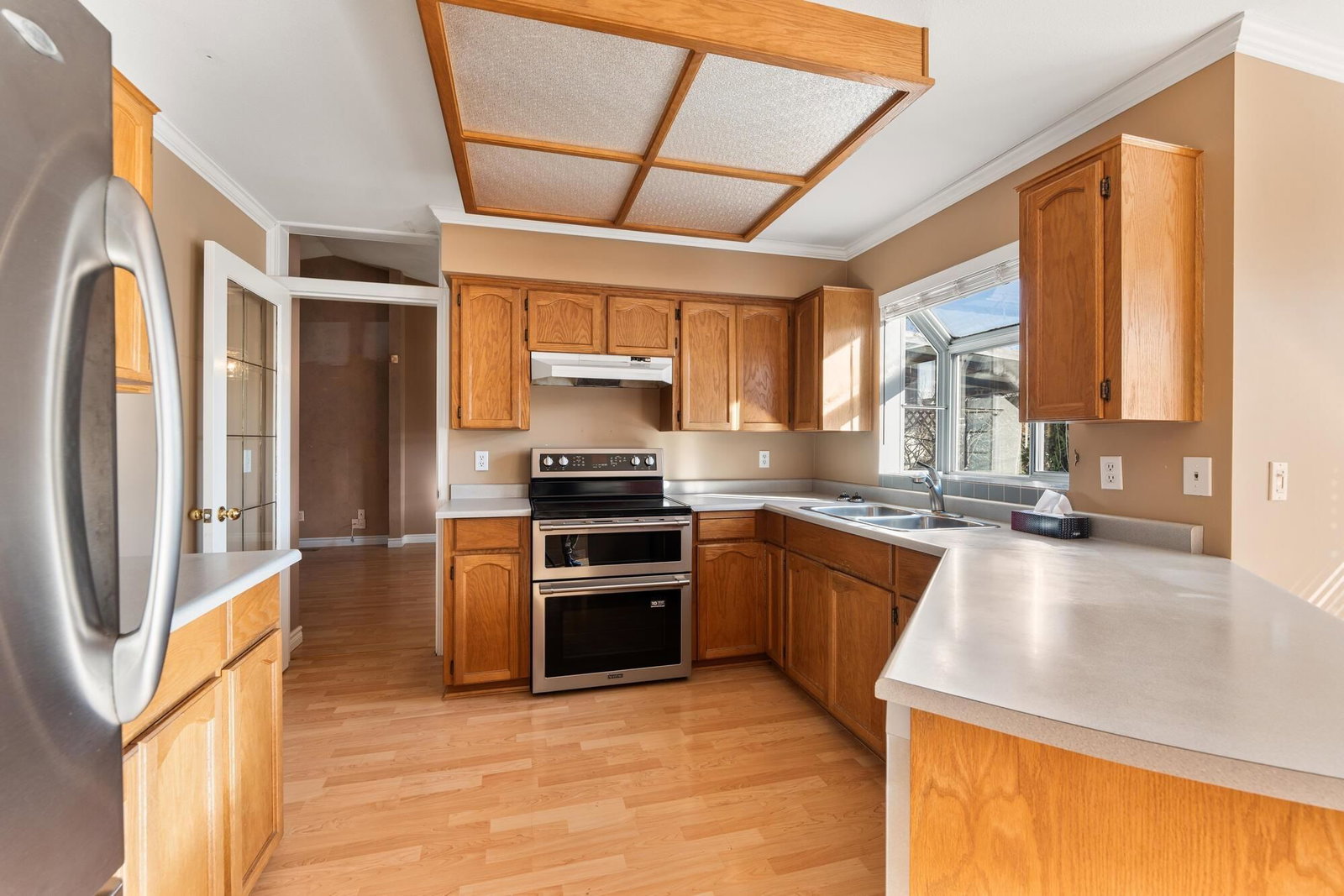 Listing Image 8