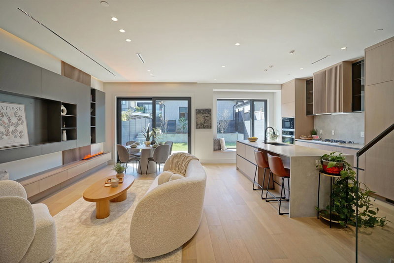 2 - 3460 14th Avenue, Vancouver, V6R 2W1 | Image 2