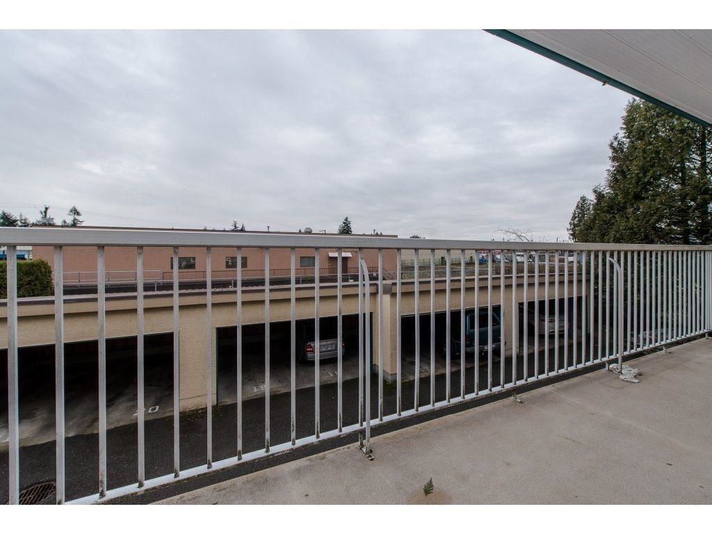 Listing Image 8