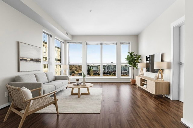 672 - 4099 Stolberg Street