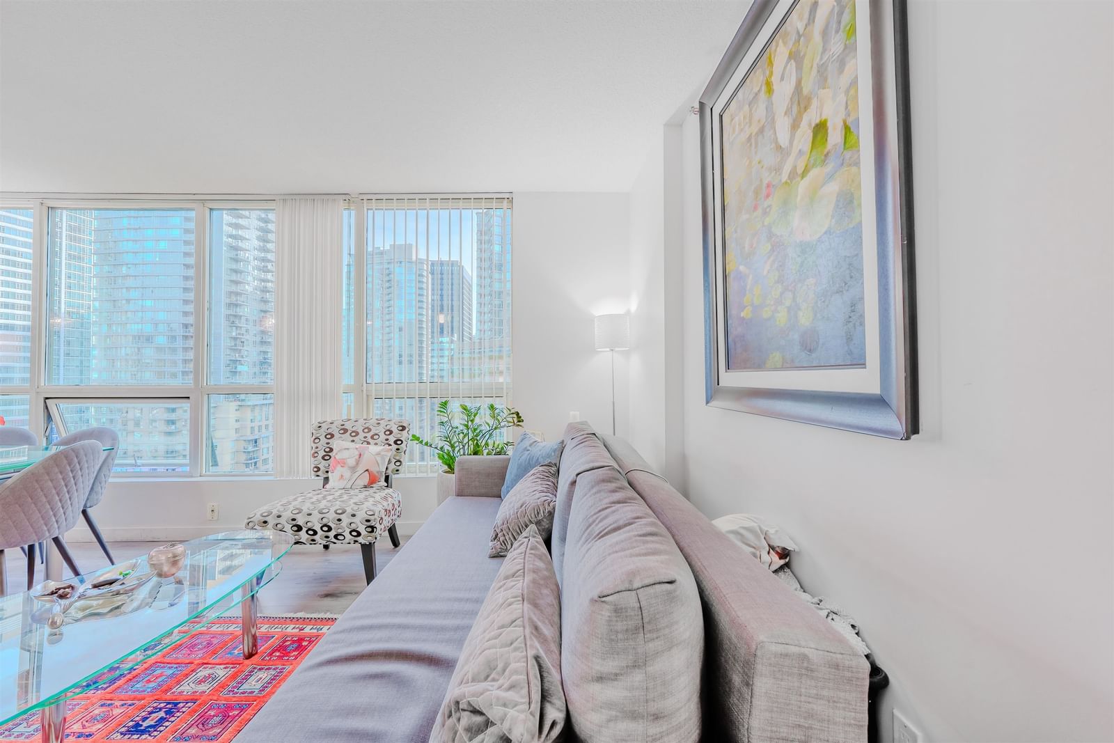 Listing Image 10