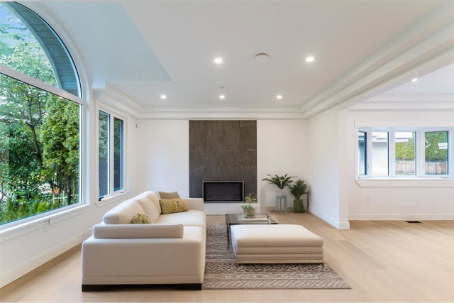 4085 Marine Drive SW