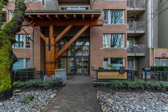 217 - 119 22nd Street W