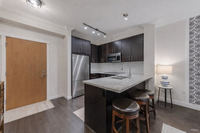 217 - 119 22nd Street W