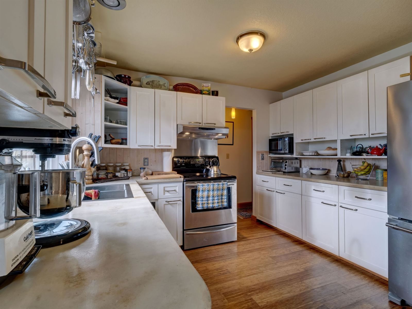 Listing Image 10