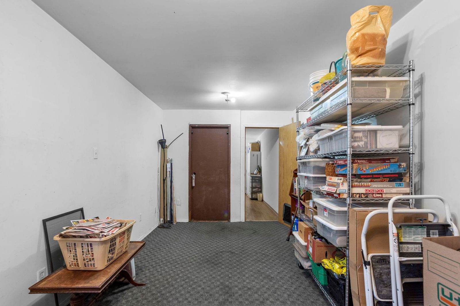 Listing Image 12