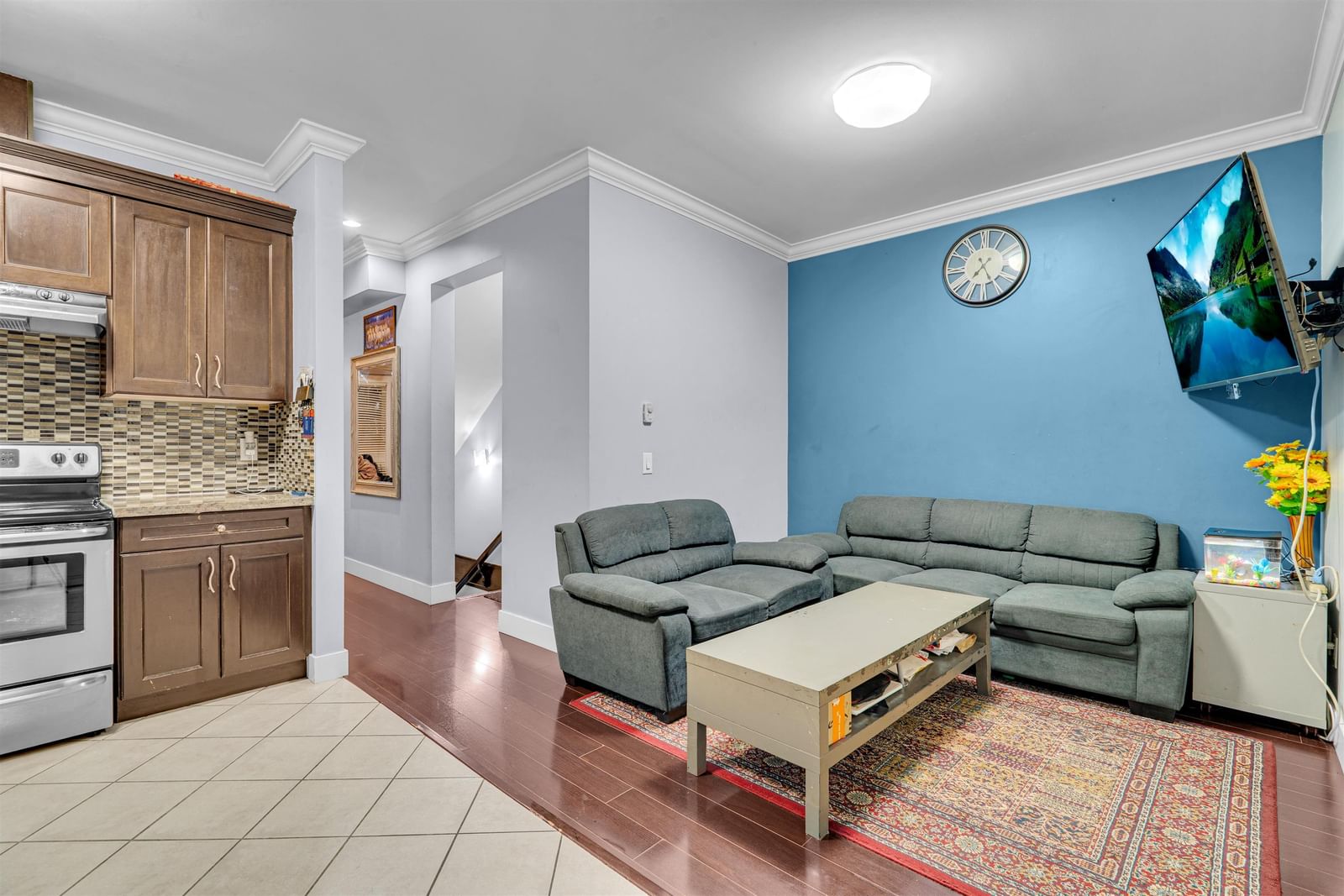 Listing Image 15
