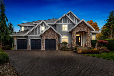 15296 57 Avenue | Surrey | Image