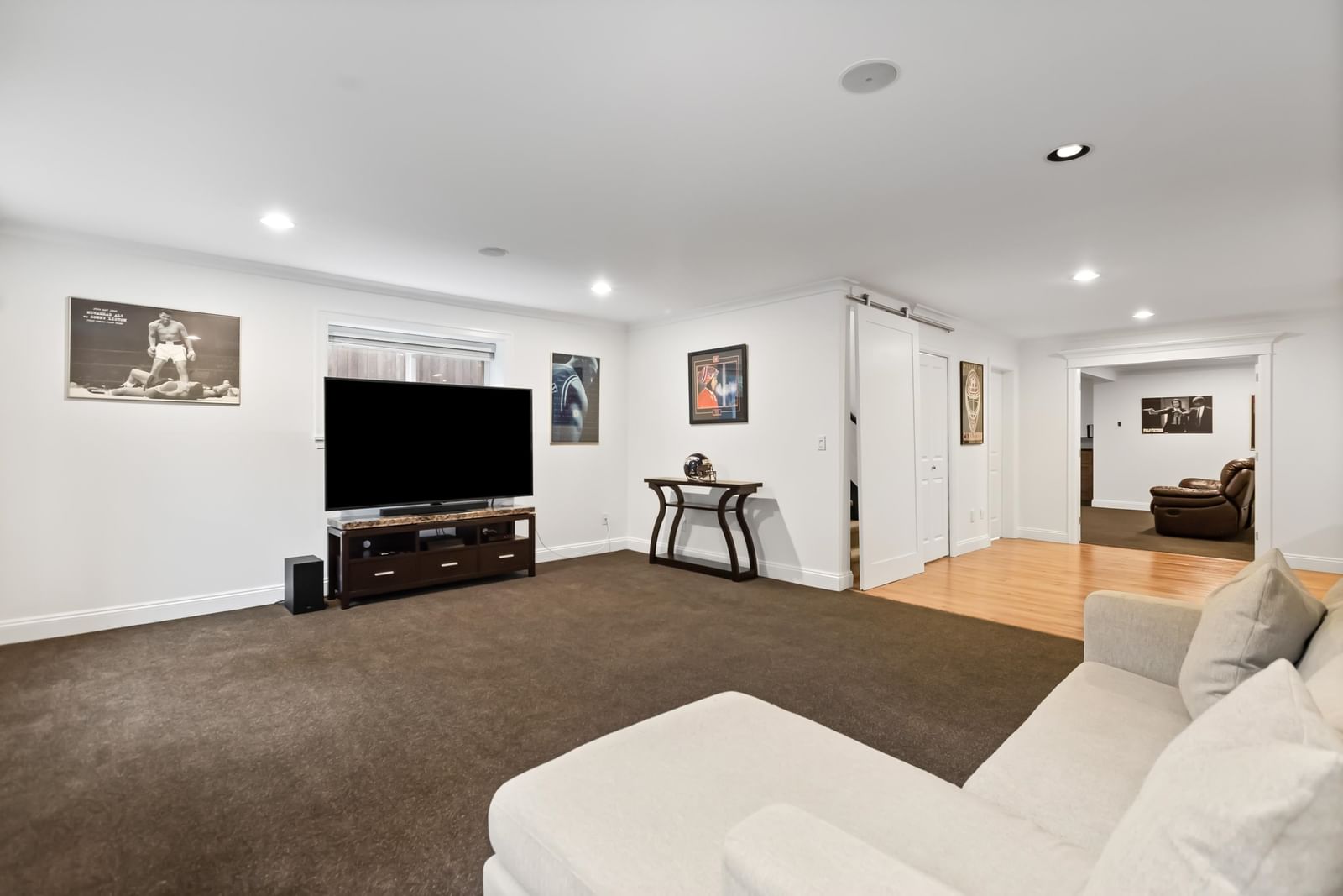 Listing Image 31