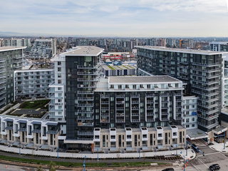 828 - 6300 Minoru Boulevard