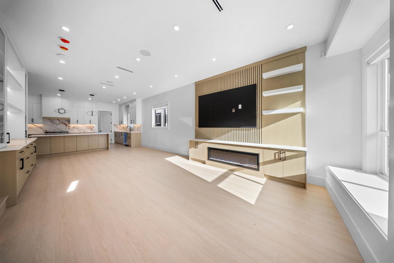 16473 20 Avenue, Surrey, V3Z 9M9 | Image 2