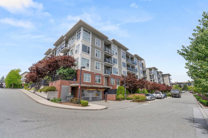 412 - 15956 86a Avenue
