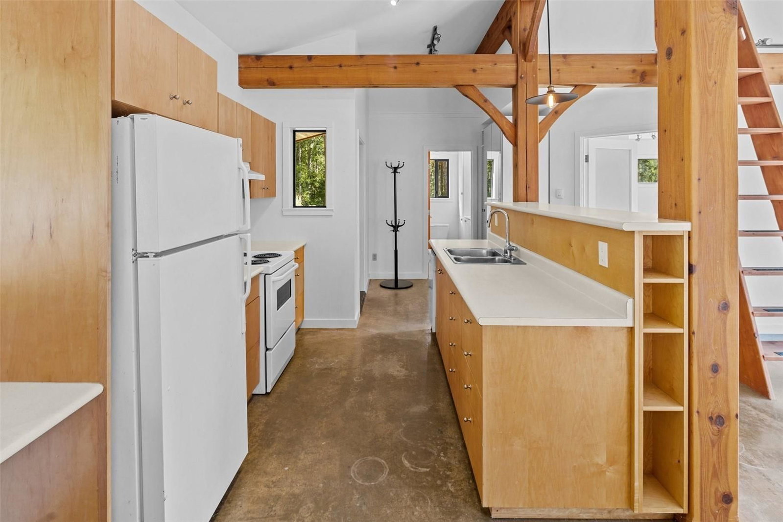 Listing Image 16