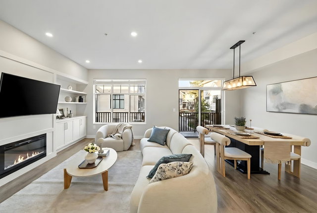 14 - 20327 72b Avenue