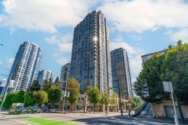 301 - 930 Cambie Street