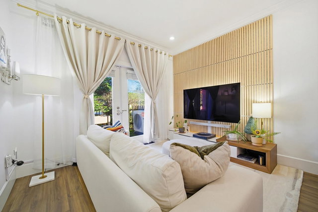 16 - 6331 No. 4 Road