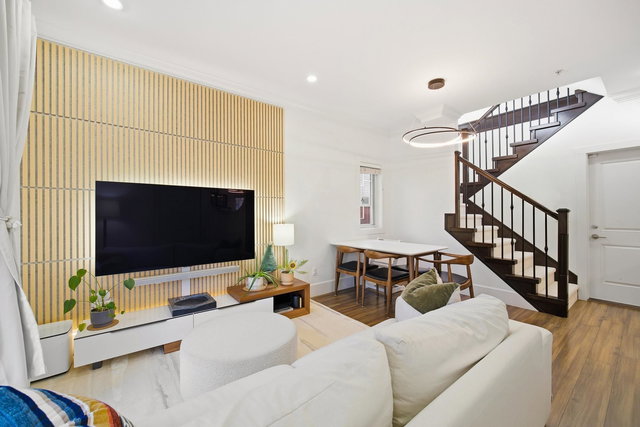 16 - 6331 No. 4 Road