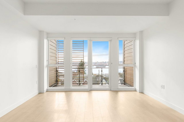 407 - 422 3rd Street E