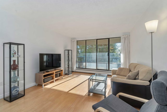 205 - 6595 Willingdon Avenue