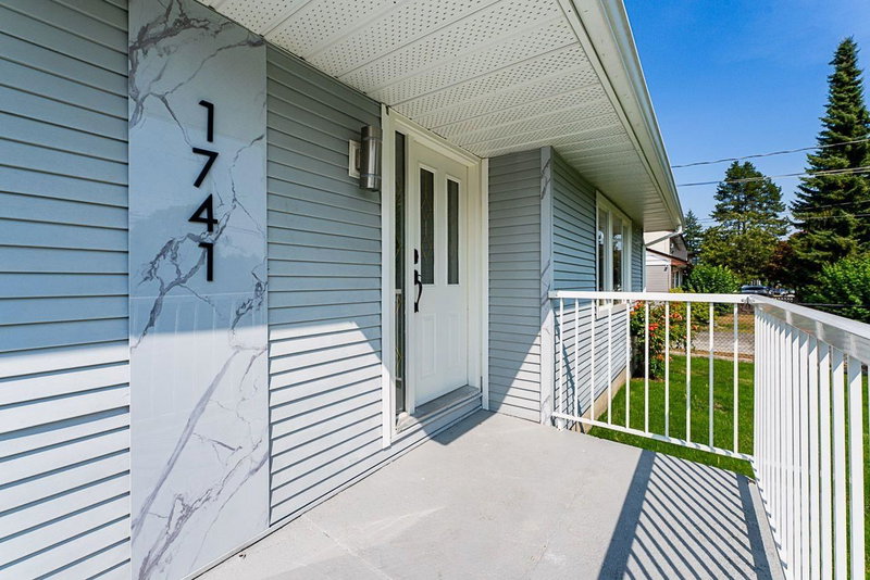 1741 Salisbury Avenue, Port Coquitlam, V3B 1X6 | Image 2