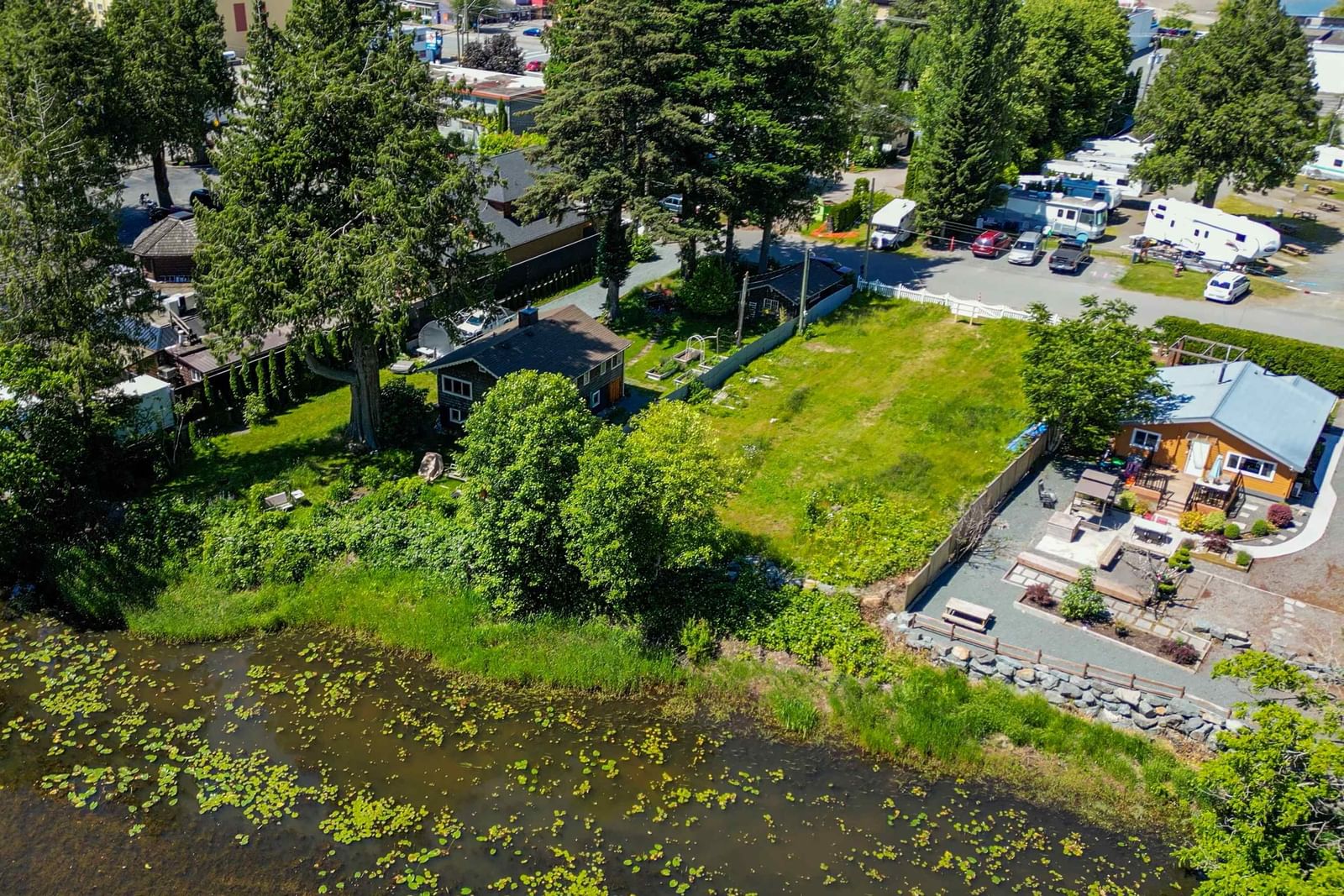 Listing Image 8