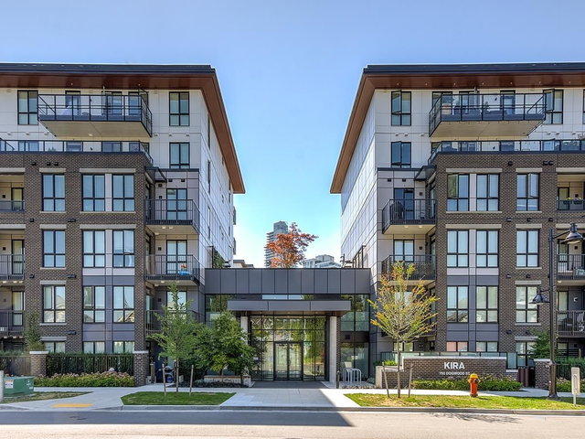 320 - 750 Dogwood Street