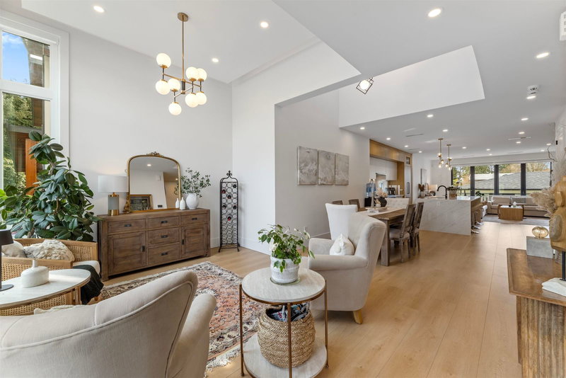 1707 Blaine Avenue, Burnaby, V5A 2L9 | Image 3