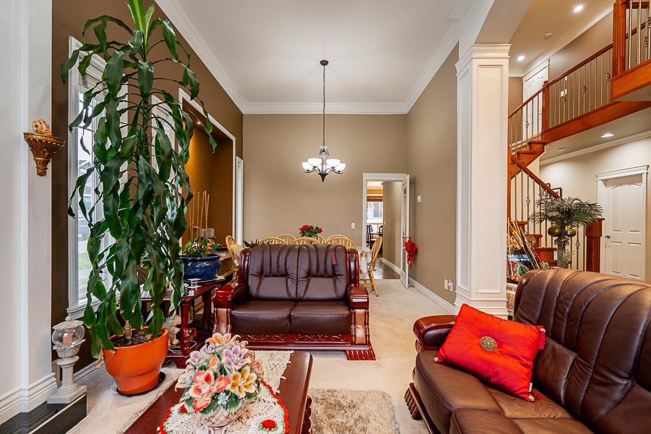Listing Image 3