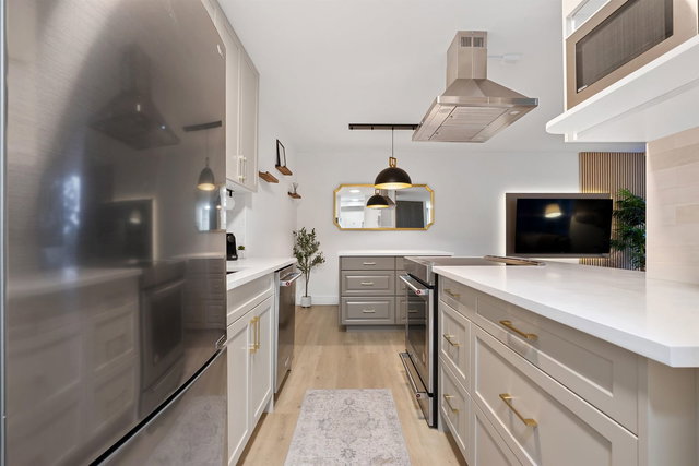 405 - 4105 Imperial Street