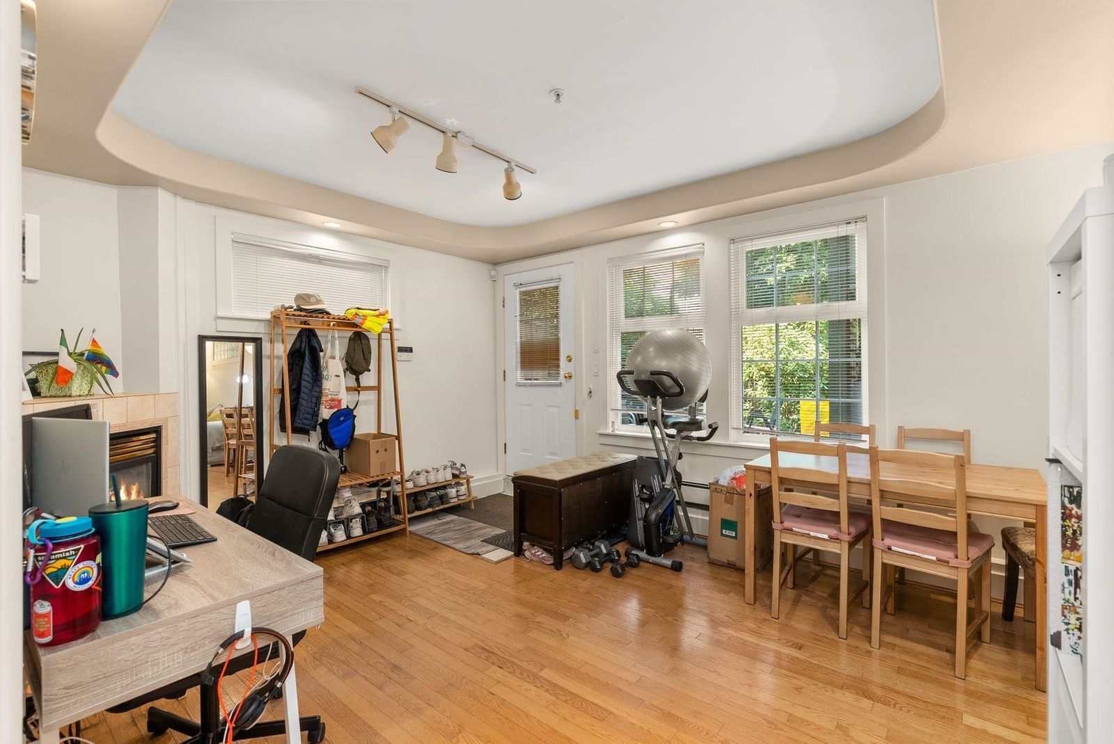 Listing Image 32